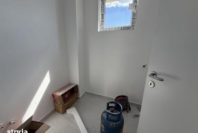 Casă cu 4 camere cu Teren 200 Mp în Central - 5