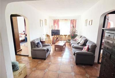 Apartament cu 4 camere decomandat, mobilat în Valea Cetății - 1