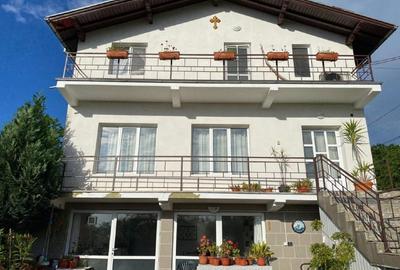 Casă individuală cu 3 camere cu Canalizare în Central - 11