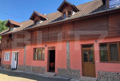 Casă individuală cu 10 camere cu Garaj în Gura Văii - 11