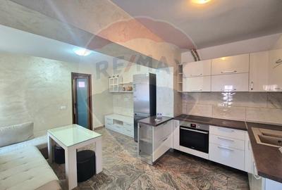 Apartament cu 2 camere semidecomandat, mobilat în Drăgășani