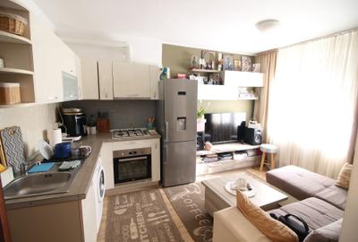 Apartament cu 2 camere decomandat în Micro 19