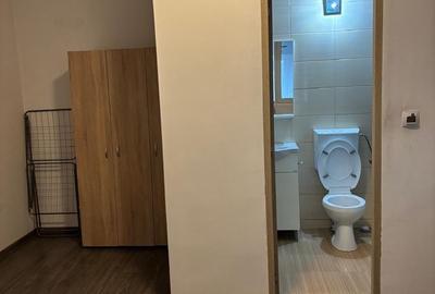 Apartament cu 2 camere semidecomandat în 7 Noiembrie - 8