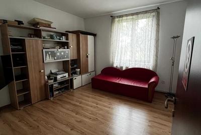 Apartament cu 2 camere decomandat în Exterior Vest