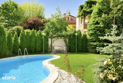Casă cu 7 camere cu Teren 475 Mp în Domenii