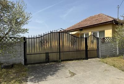 Casă cu 2 camere în Pielești