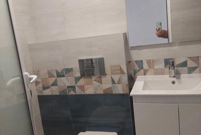Garsonieră decomandată în UMT