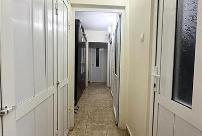 Apartament cu 3 camere decomandat în Far - 15