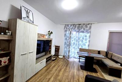 Apartament cu 2 camere semidecomandat în Mărăști