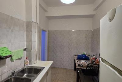 Apartament cu 3 camere decomandat în Calea Victoriei - 4