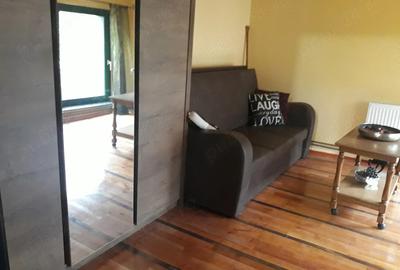 Casă cu 6 camere cu Teren 200 Mp în Central - 7