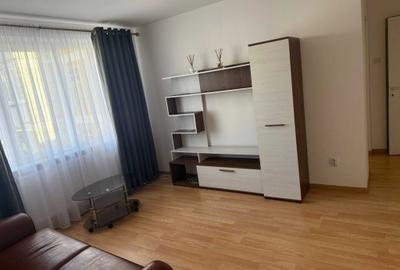 Apartament cu 2 camere nedecomandat în Central