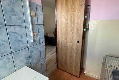 Garsonieră semidecomandată în Costin Georgian - 6