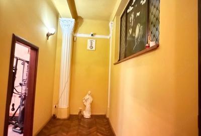 Apartament cu 4 camere decomandat în Sinaia - 1