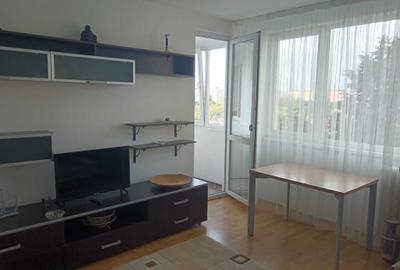 Apartament cu 2 camere semidecomandat în Obor