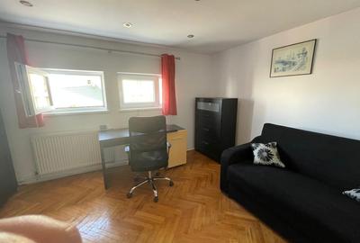 Apartament cu 2 camere semidecomandat, mobilat în 1 Mai - 3