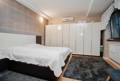 Casă individuală cu 10 camere cu Canalizare în Tătărași - 11