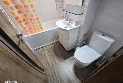 Apartament cu 3 camere decomandat în Copou