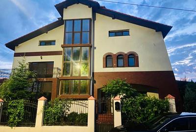 Casă individuală cu 7 camere cu Teren 1346 Mp în Berceni - 2