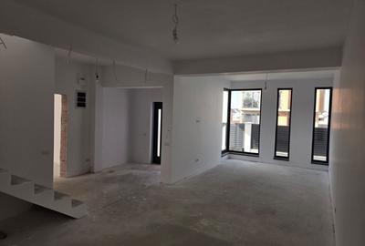 Casă cu 4 camere în Pantelimon - 1