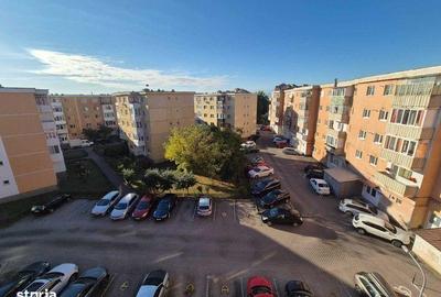 Apartament cu 2 camere decomandat în Lenin