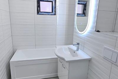 Apartament cu 4 camere decomandat în Central - 1