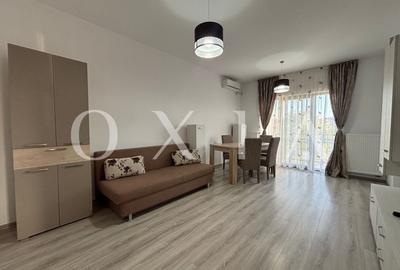 Apartament cu 3 camere semidecomandat, mobilat în Girocului