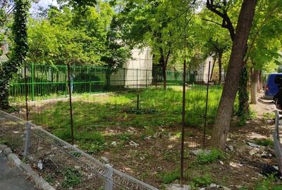 Teren Construcții intravilan de 304 mp, în Tei - 2