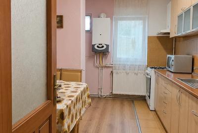 Apartament cu 3 camere decomandat în Ultracentral