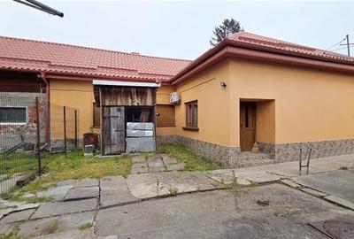 Casă individuală cu 3 camere cu Canalizare în Dumbrăvița - 1