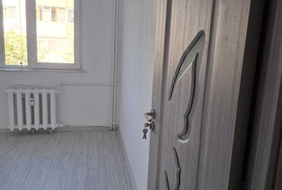 Apartament cu 3 camere semidecomandat în Tomis Nord - 3