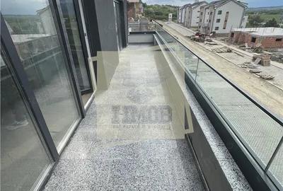 Apartament cu 2 camere decomandat în Cristian - 3