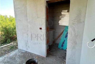 Casă individuală cu 4 camere cu Canalizare în Utvin - 1