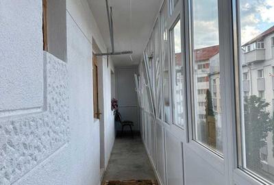 Apartament cu 2 camere decomandat în George Enescu - 4