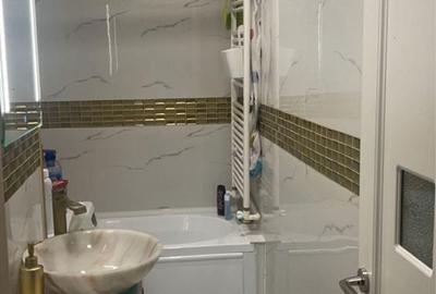 Apartament cu 3 camere decomandat în Mioriței - 2
