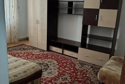 Apartament cu 3 camere decomandat, mobilat în Tătărași - 2