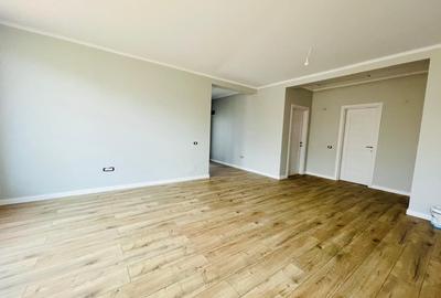 Casă cu 4 camere în Crevedia