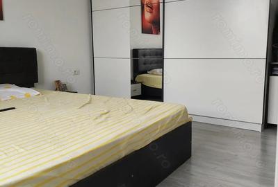 Garsonieră decomandată în Central - 2