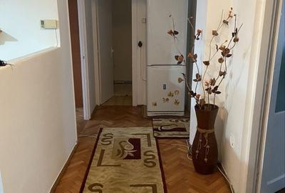 Apartament cu 3 camere în Central - 3