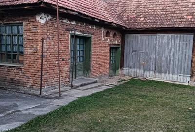 Casă cu 3 camere în Călacea