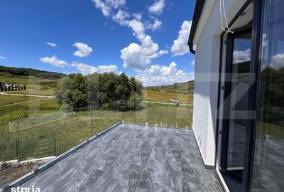 Casă cu 4 camere cu Teren 710 Mp în Baciu