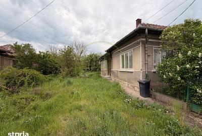 Casă cu 3 camere cu Teren 1400 Mp în Aghireșu