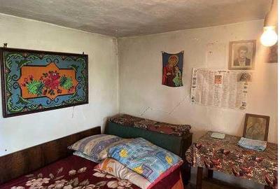 Casă cu 3 camere cu Teren 6862 Mp în Stroiești
