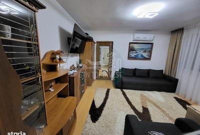 Apartament cu 2 camere semidecomandat, mobilat în Central