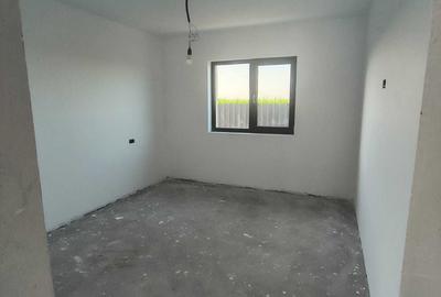 Casă cu 3 camere în Horia - 8