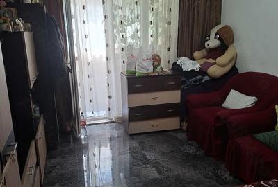 Apartament cu 2 camere decomandat în Micro 5