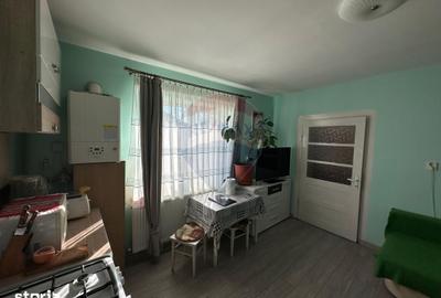 Casă cu 3 camere cu Teren 2500 Mp în Benesat
