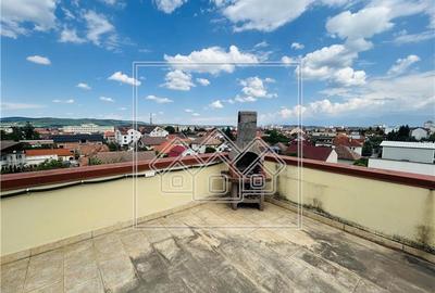 Apartament cu 4 camere nedecomandat în Hipodrom 2 - 22