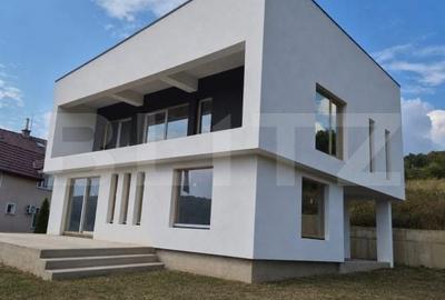 Casă cu 4 camere în Bozeni