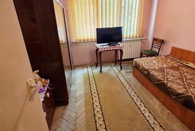 Apartament cu 3 camere decomandat în Republicii - 8